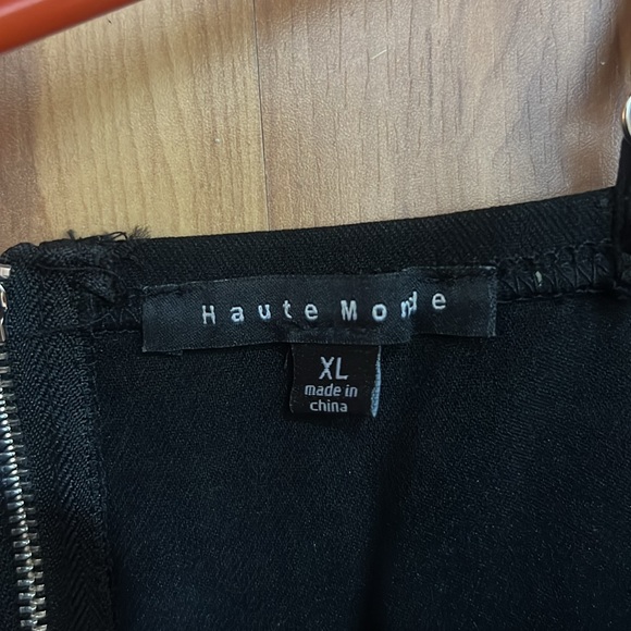 Cute black mini dress - Picture 2 of 2